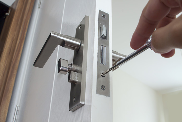 Our local locksmiths are able to repair and install door locks for properties in Belgravia and the local area.